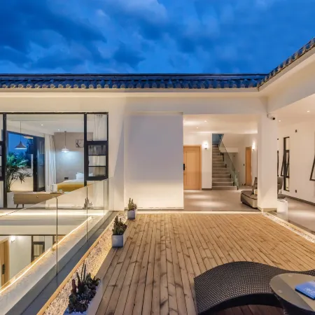 Dali li li wan xiang youth community hostel