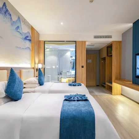 H Hotels (Xingyi Jichang Avenue)