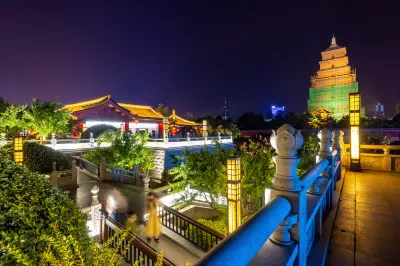 Orange crystal Xi'an Dayan Pagoda Hotel