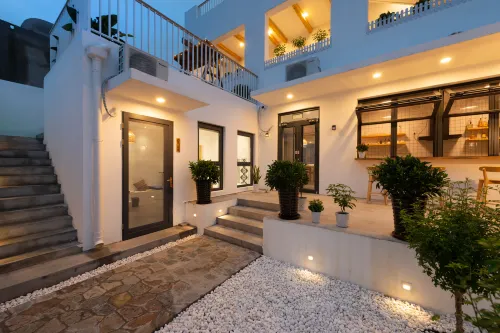 花築·塵外民宿（秦皇島北戴河火車站店）