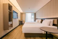 HanTing Hotel (Xi'an Yanta Bei Road Lijiacun Wanda) Hotels in Xi'an