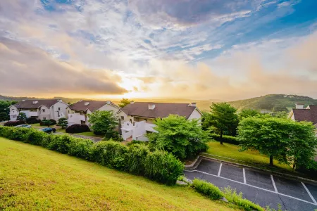 Gyeongju Mauna Ocean Resort Отели в г. Кенджу