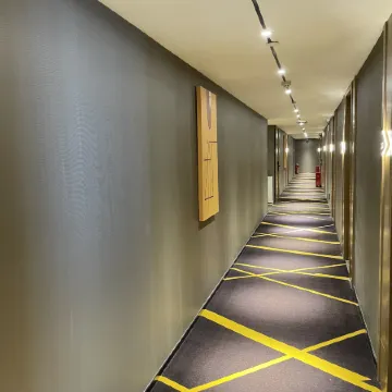 IU Hotel GuangZhou Baiyun Railway Station PASO Plaza