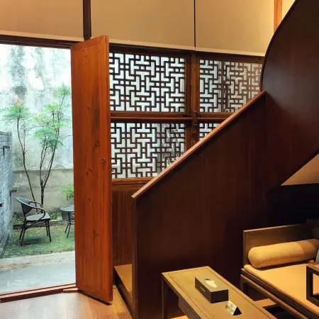 Changzhou Qingguo Alley Songjiantang Cultural Famous Hotel