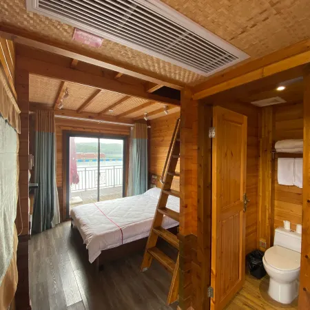 Guanju Hepan Scenic Area Hotel