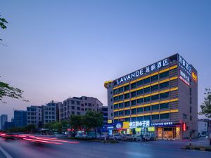 Lavande Hotel (Guangzhou Baiyun Airport, Liantang Metro Station)