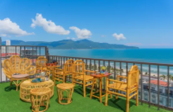 哈麗娜酒店及公寓