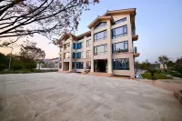 Yixing Ganquan Zimo B&B (Zhanggongdong Scenic Area Branch)
