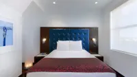 Night Hotel Broadway Hotels near Columbia University