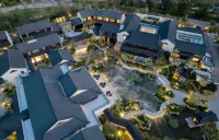 The Four Seasons inn of the Manlan family