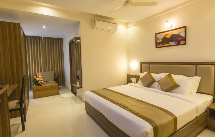 Grand Plaza Suites