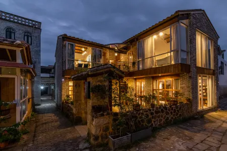 Xingru Xiaoyuan Boutique Homestay Отели рядом с достопримечательностью «Hailing Island National Wetland Park of Mangrove Forest»