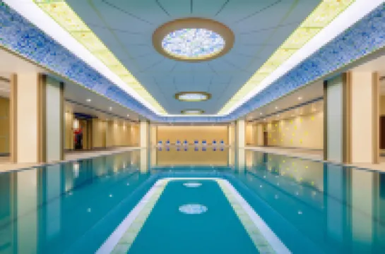 Changbai Mountain Wanda Yue Loft Hot Spring Hotel (Tourism Service Center of West Changbai Mountain)