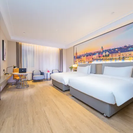 Vienna International Hotel  Qianjiang Qianyang West Road  Bus Station