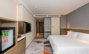 THE QUBE HOTEL ANQING