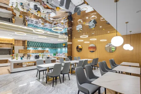 Ibis Shangpin Hotel (guanyunqingheyuan store)