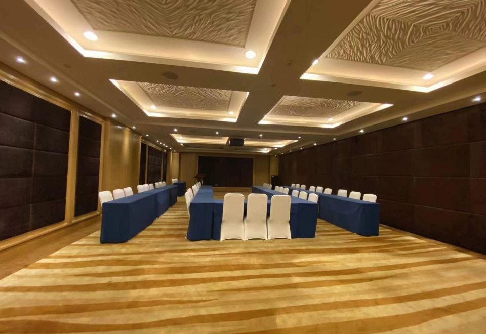 1. 충칭 윤무 리진..