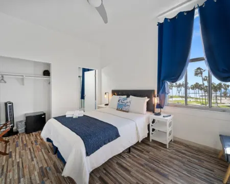 Samesun Venice Beach Hotels in Venice