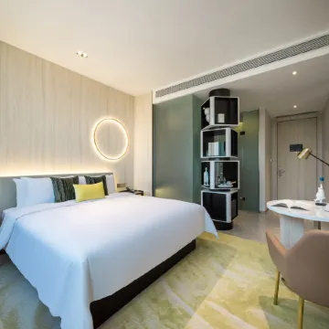 HAZENS HOTEL (Chengdu Chunxi Road Tianfu Square Metro Station Store)