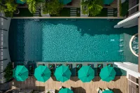 Maladee Rendezvous Hotel Chiang Mai - piscina