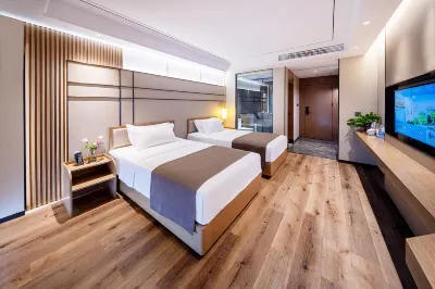 Wudangshan Yongle Grand Hotel Hotels near Wudang Scenic Spot