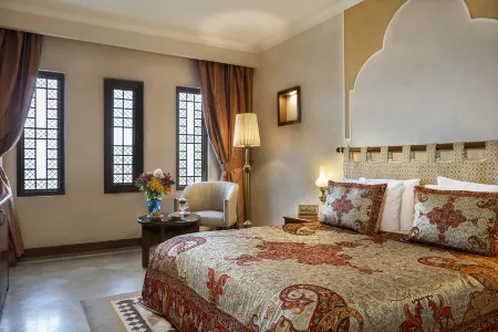 Parsian Safayieh Отели рядом с достопримечательностью «Йезд»