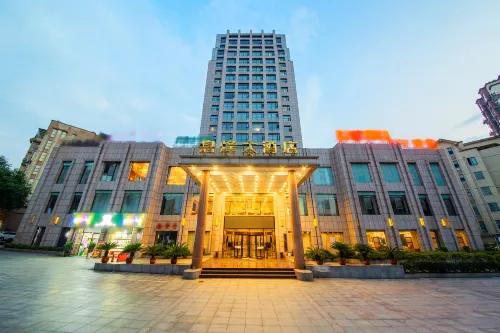 Xifeng Hotel فنادق في شيفنغ