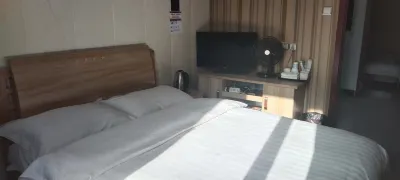 Dongcheng Hotel 간쑤 정치법 대학 란저우 신구 신학교 주변 호텔