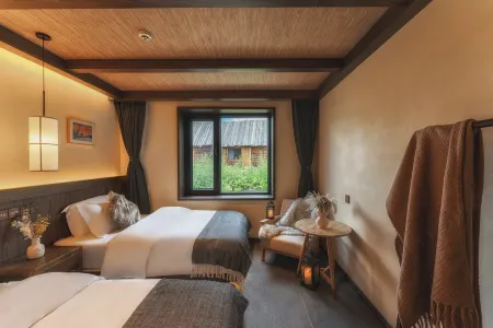 Kanazanna Boutique B&B (Laocun Shop) Отели рядом с достопримечательностью «Xinjiang Kanas National Geopark»