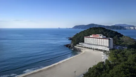 The Westin Josun Busan Отели рядом с достопримечательностью «Yongdusan Park»
