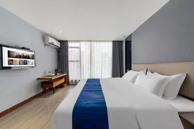 Dongyi Hotel (Yangchun Bus Terminal) Hotel di Hongqi Road Pedestrian Street