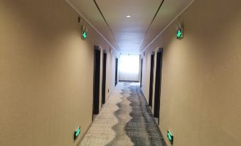 Gongshan Jixiang Business Hotel