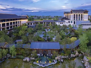 Jingmen Shuangquan Hot Spring Hotel