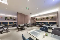 Home Inn (Zhenjiang Suning Plaza Yongan Road Food Street) - breakfast