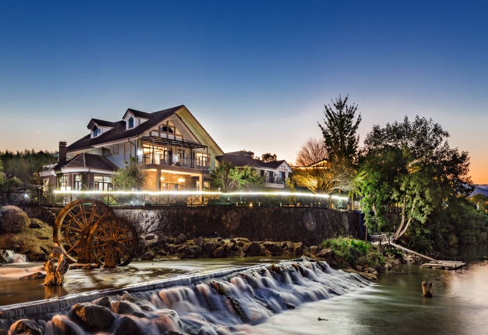 hotel overview picture