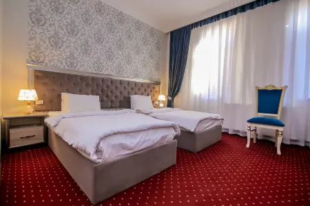 Dendi Plaza Hotel