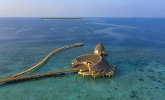 Emerald Faarufushi Resort & Spa - Deluxe All Inclusive