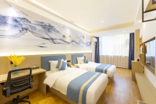Yunqi Light Residence Hotel (Yisheng Square Pedestrian Street Branch) - واي فاي