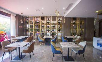 weinan hillman hotel (huazhou branch)