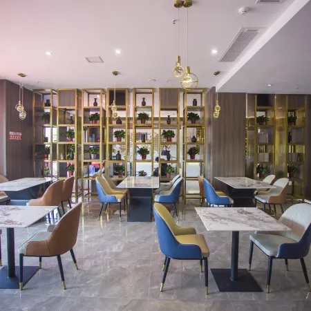 weinan hillman hotel (huazhou branch)