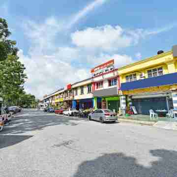 OYO 89656 Melati Hotel Nilai Hotel Exterior
