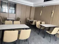 Bokang Light Luxury Hotel