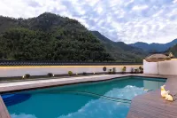 Tonglu Cloudy Mountain & Creek Fun Home（YALU Rafting） - สระว่ายน้ำส่วนตัว