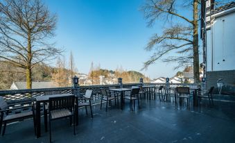 Jiuhuashan Guanshanyunju Homestay (Baisui Palace Branch)