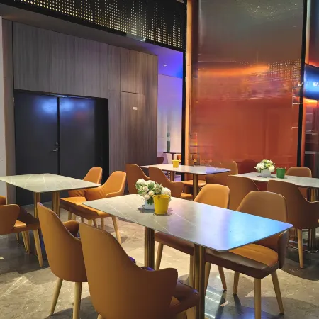 Favor Youjia Hotel (Changde and Rui Happy City Railway High speed Railway Station Branch)