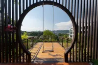 Luanchuan glance cloud sea homestay