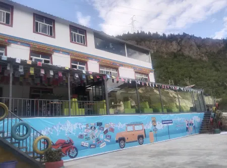 Basu Tang Dynasty Inn Отели рядом с достопримечательностью «Ranwu Lake International Self-Driving Campground»