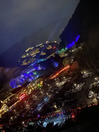 Wangxian Valley Scenic Area Huilong B&B