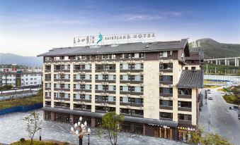 Homeinn Fairyland Shangpin Hotel (Lijiang Railway Station High-Speed Railway Station)