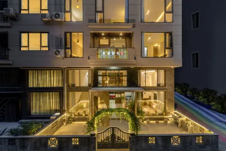 The Laizhiye Luxury Mountain View Leisure Holiday Meisu (Xianju Yong'anxi Drifting Store) Отели рядом с достопримечательностью «Yongan River Drifting»